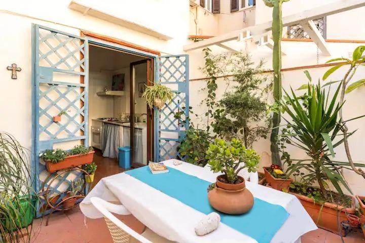 At Kalsa Quiet Flowered Terrace! Free Parking! Ideal For Remote Working! Palermo Exterior foto